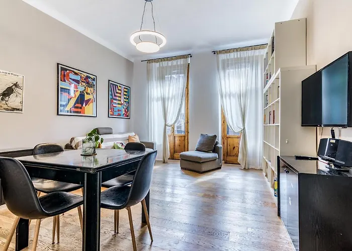 Lepontina Apartment